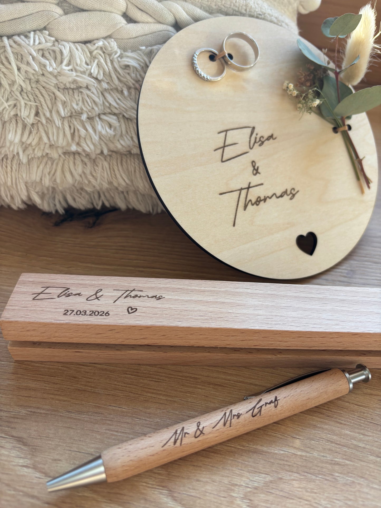 personalisierter Kugelschreiber aus Holz mit Etui