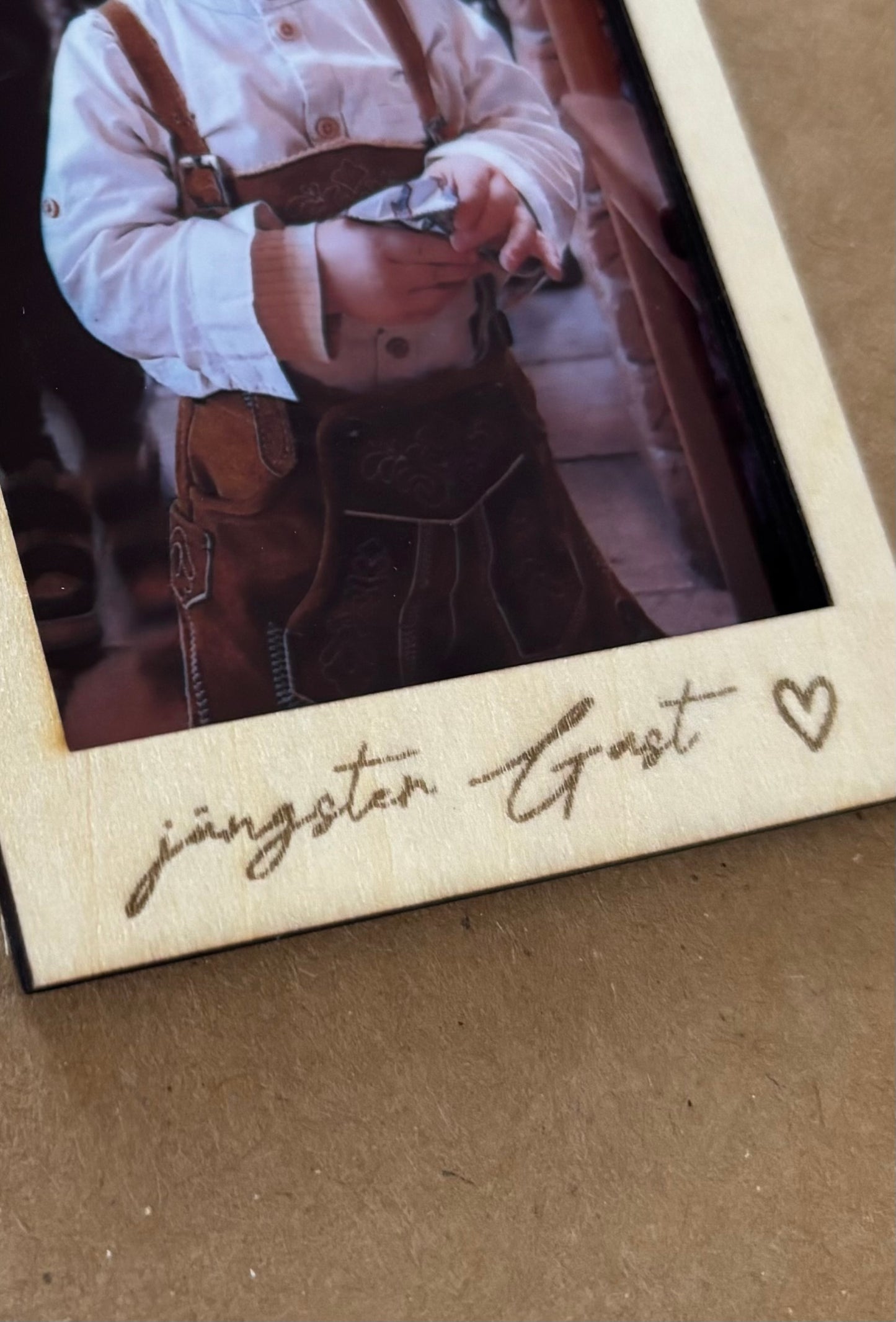Fotorahmen aus Holz mit Wunschgravur