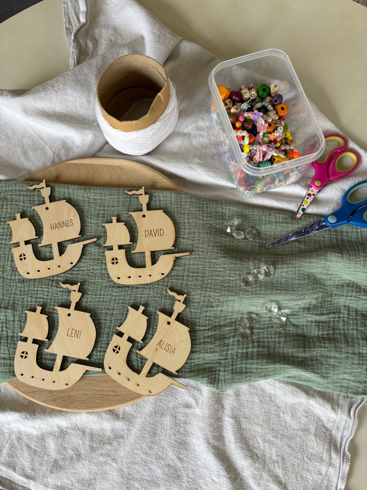 Deko Piratenschiff 4er Set personalisiert mit 3 Anhängern