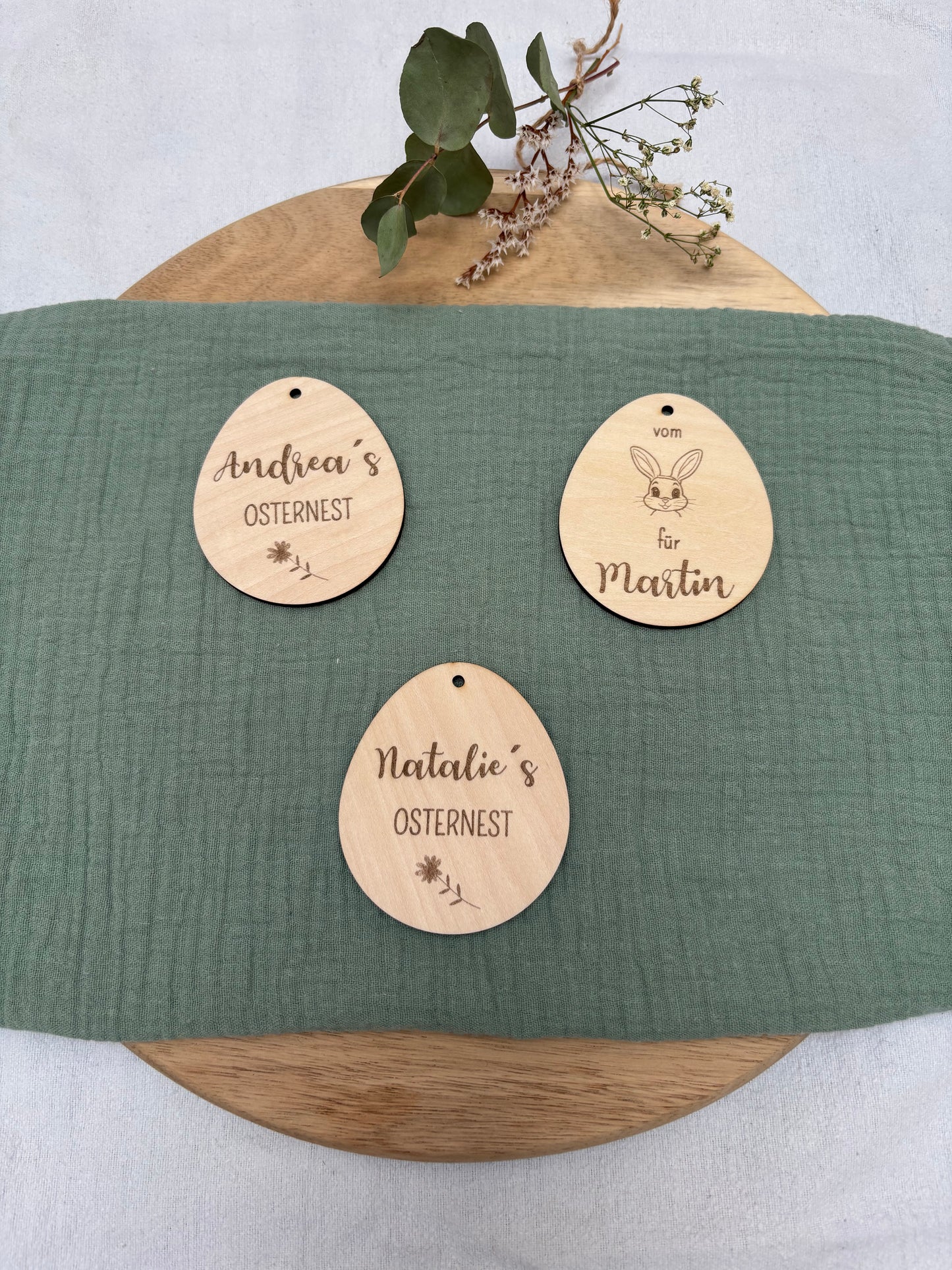 personalisierte Osternest Anhänger aus Holz
