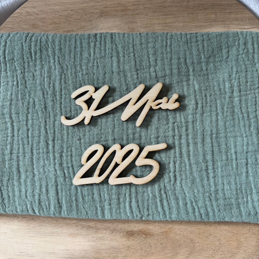 Datum aus Holz für Torte