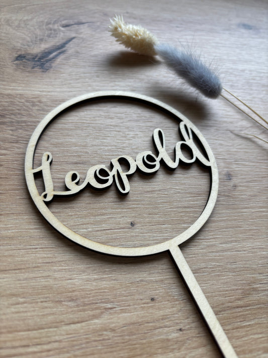 personalisierter Cake Topper aus Holz - Name im Kreis