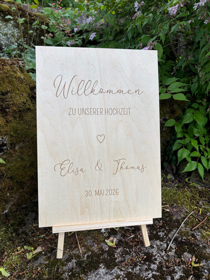 personalisiertes Willkommens Schild aus Holz zur Hochzeit