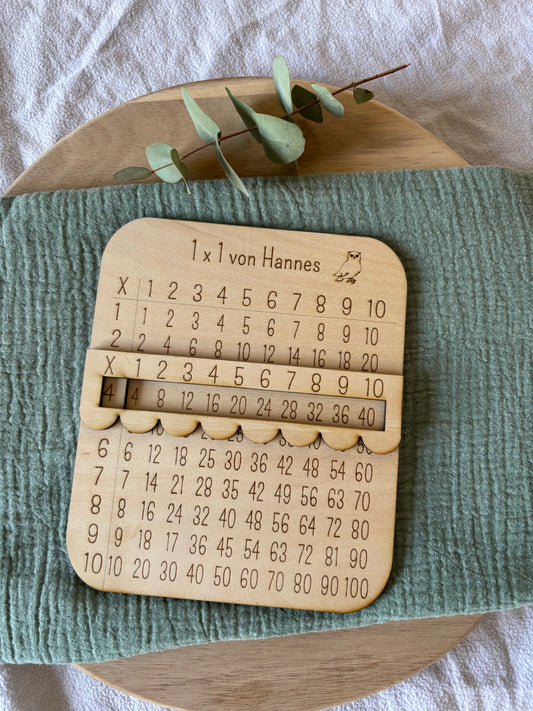 personalisierte 1 x 1 Tafel aus Holz