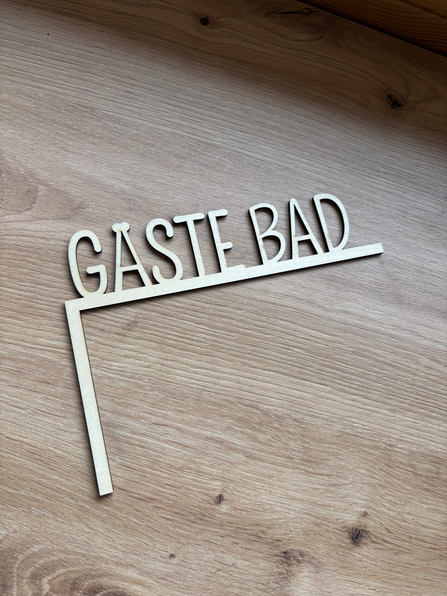 Personalisierbares Türschild aus Holz mit Wunschtext – Eck-Schild für Kinderzimmer & Räume