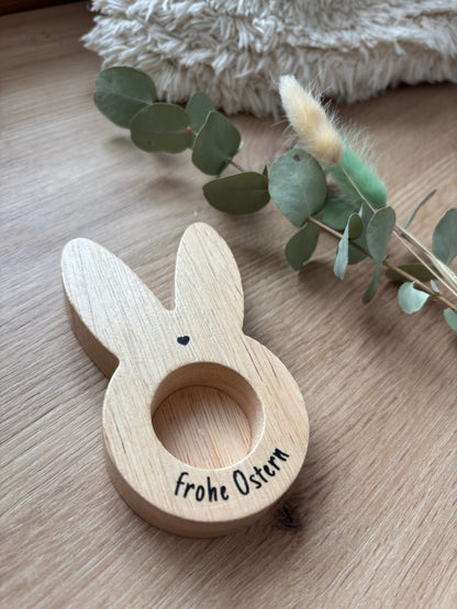 personalisierter Eierbecher Hase aus Holz