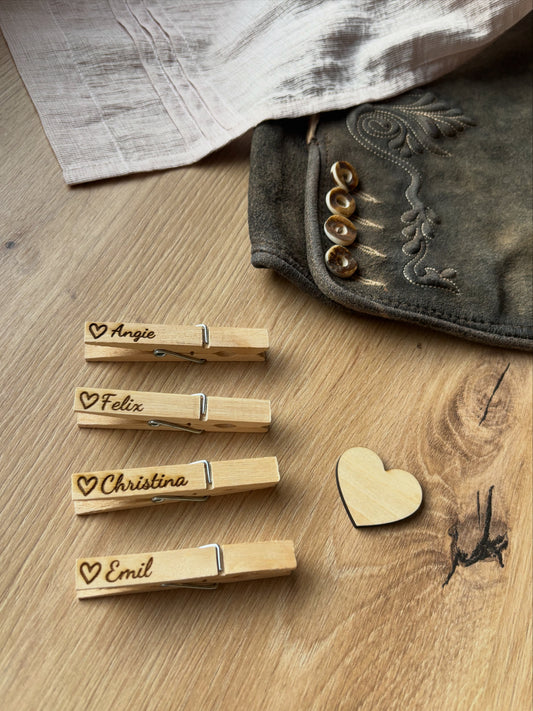 Holzklammer personalisiert mit Herz