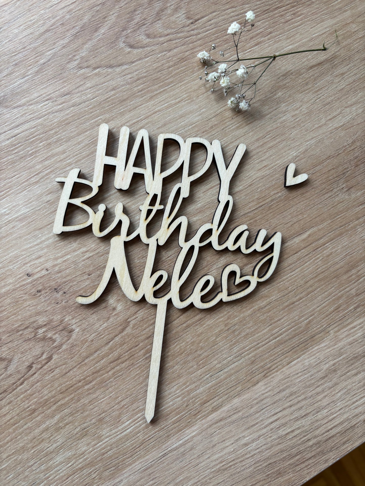 Personalisierter Topper Happy Birthday mit Name und Herz